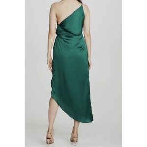 Chic Asymmetrical Green Dress